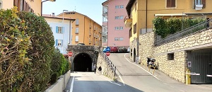L’Amministrazione comunale ha inviato la richiesta di contributo nel Bando ministeriale per la progettazione di infrastrutture viarie comprendenti anche gallerie. Le richieste sono state avanzate su tre progetti: 1) Dissesto idrogeologico di Piazzale Bonomelli per un contributo di 168.448 euro di cui 43.188 euro per indagini geognostiche; 2) Intervento di adeguamento a sagoma e di messa in sicurezza Galleria Ospedale per un contributo di 141.336 euro di cui 34.770 euro di indagini geognostiche; 3) Intervento di adeguamento a sagoma e messa in sicurezza Galleria Santuario per un contributo di 490.862 euro di cui 155.550 euro per indagini geognostiche. L’Amministrazione comunale ha inviato la richiesta di contributo nel Bando ministeriale per la progettazione di infrastrutture viarie comprendenti anche gallerie. Le richieste sono state avanzate su tre progetti: 1) Dissesto idrogeologico di Piazzale Bonomelli per un contributo di 168.448 euro di cui 43.188 euro per indagini geognostiche; 2) Intervento di adeguamento a sagoma e di messa in sicurezza Galleria Ospedale per un contributo di 141.336 euro di cui 34.770 euro di indagini geognostiche; 3) Intervento di adeguamento a sagoma e messa in sicurezza Galleria Santuario per un contributo di 490.862 euro di cui 155.550 euro per indagini geognostiche.