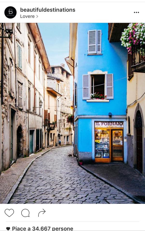 suggestiva veduta di via Matteotti nel Borgo antico di Lovere - photo by TheRerumNatura